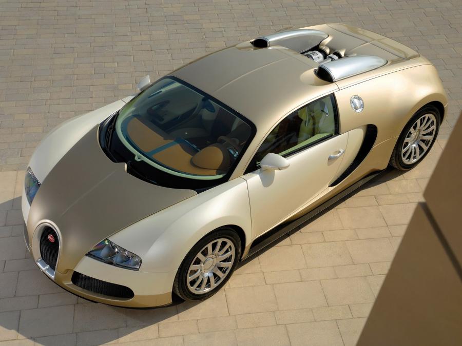  Bugatti Veyron 16.4 Gold Edition 2009 года  (фото 9 из 32)